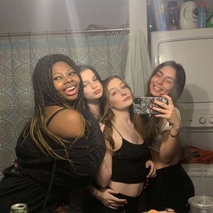 Meet your Posher, Zoe